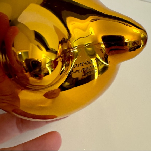 NWT. Disney Wish Star sketchbook glass ornament. 
Sculpted glass ornament - Picture 7 of 7